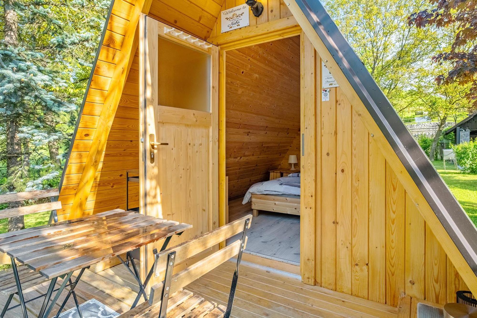 Resort Pod Orehi - Bled - Apartma & Glamping & Savna 客房 照片