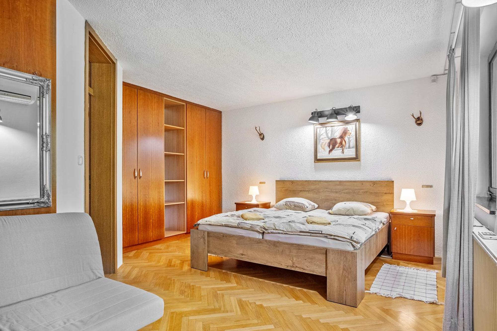 Resort Pod Orehi - Bled - Apartma & Glamping & Savna 外观 照片