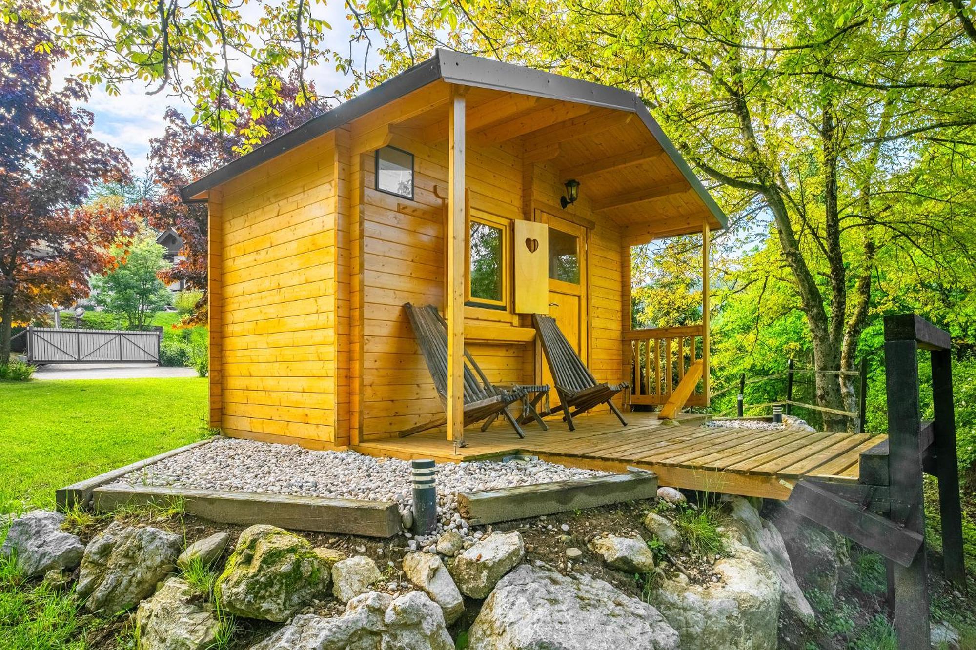 Resort Pod Orehi - Bled - Apartma & Glamping & Savna 外观 照片