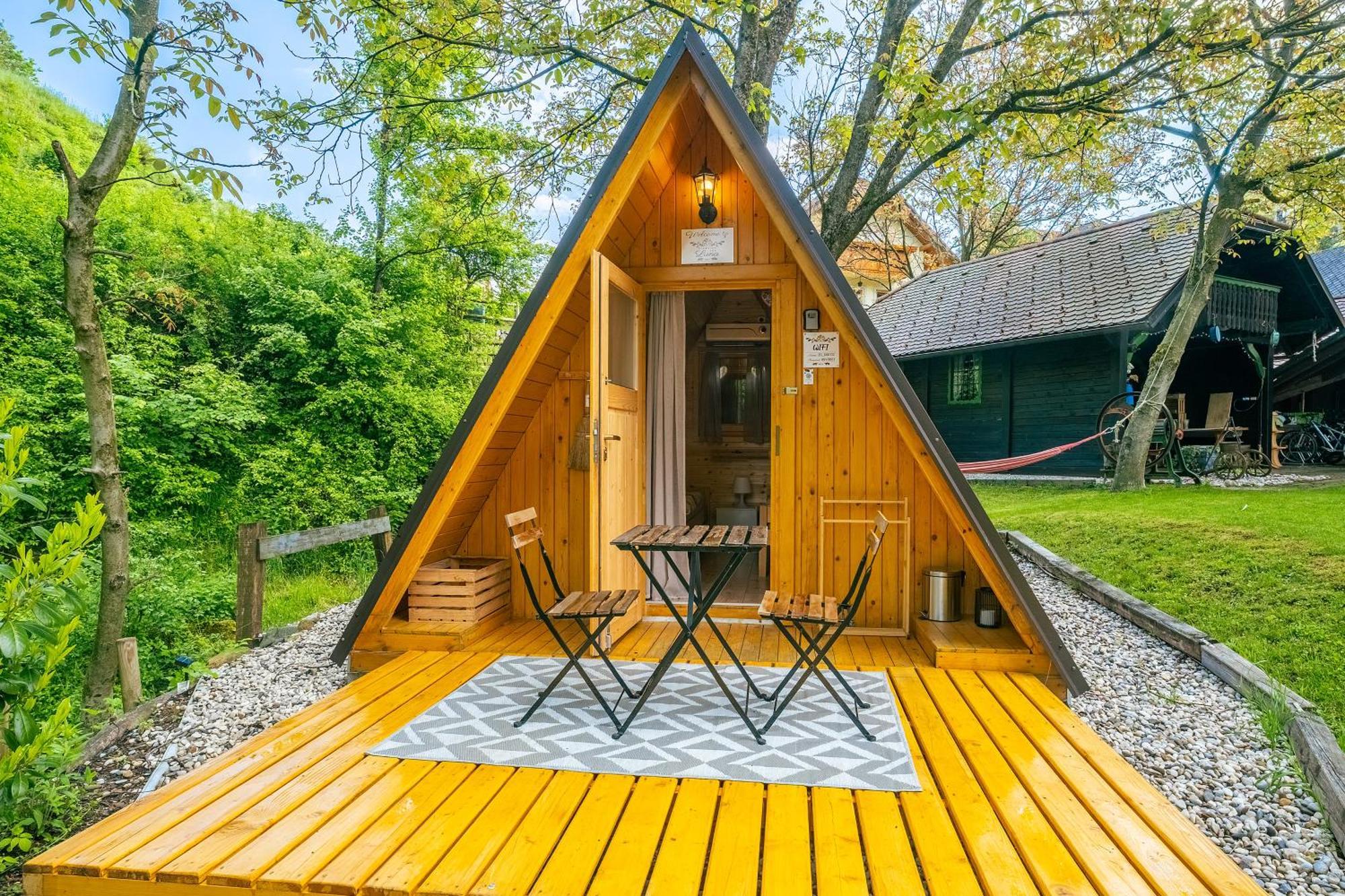 Resort Pod Orehi - Bled - Apartma & Glamping & Savna 外观 照片